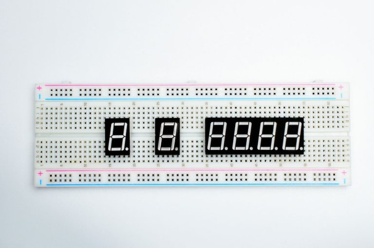 7 Segment Display Pins- 7 Segment Display Working And Applications