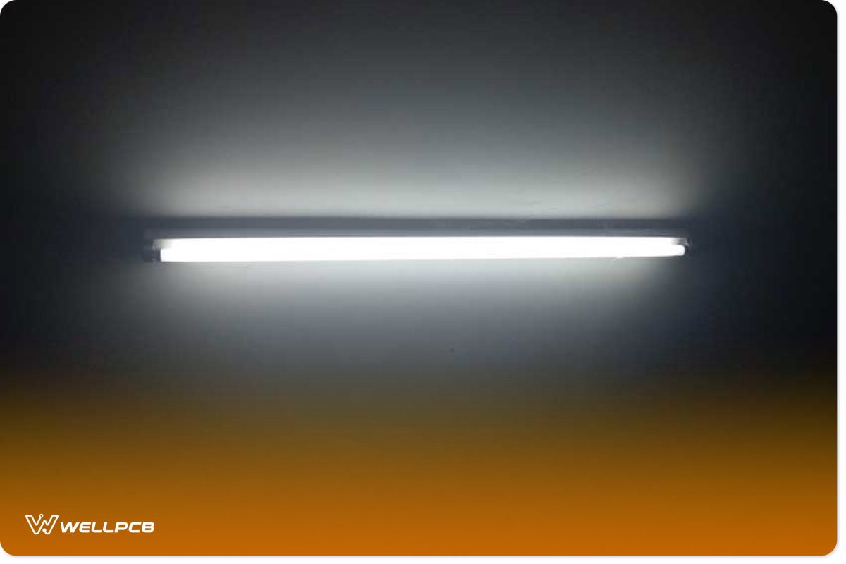 A fluorescent lamp