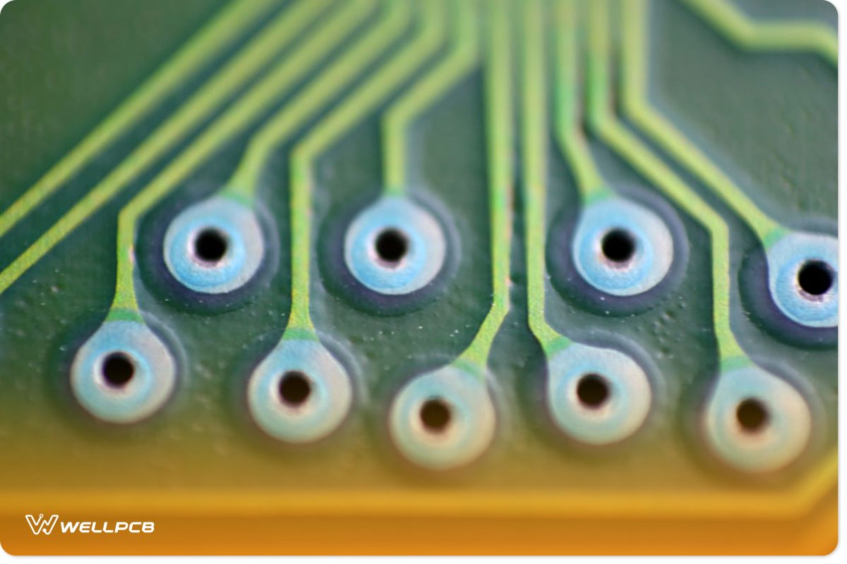 Ground lines on a circuit board