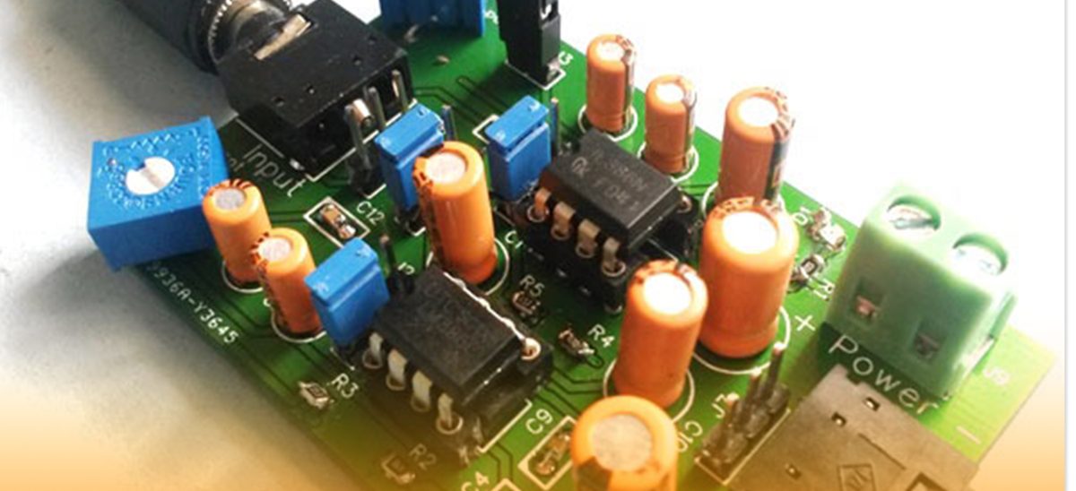 Headphone audio amplifier circuit on PCB using wellpcb