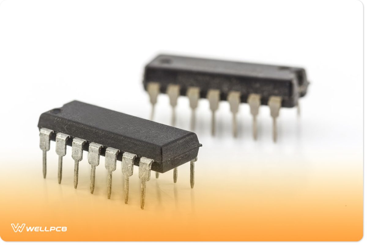 Integrated Circuits isolated with 17 pins