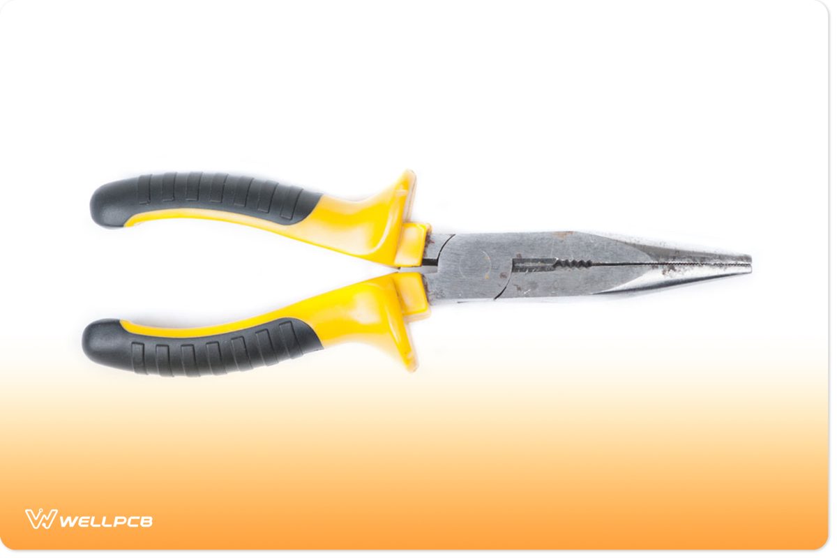 Long-nosed pliers