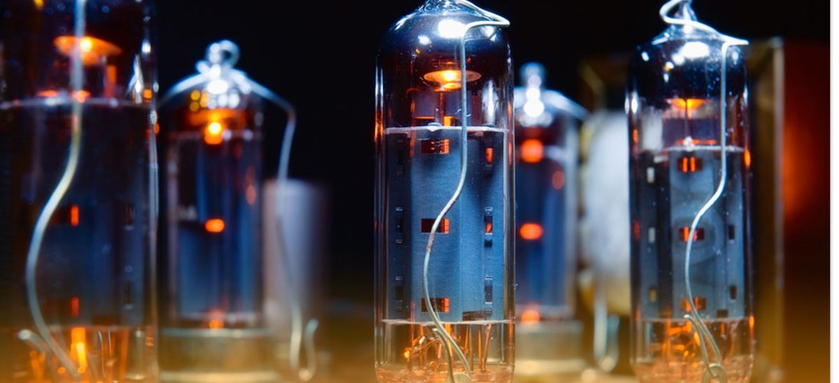 Single-envelope vacuum tubes