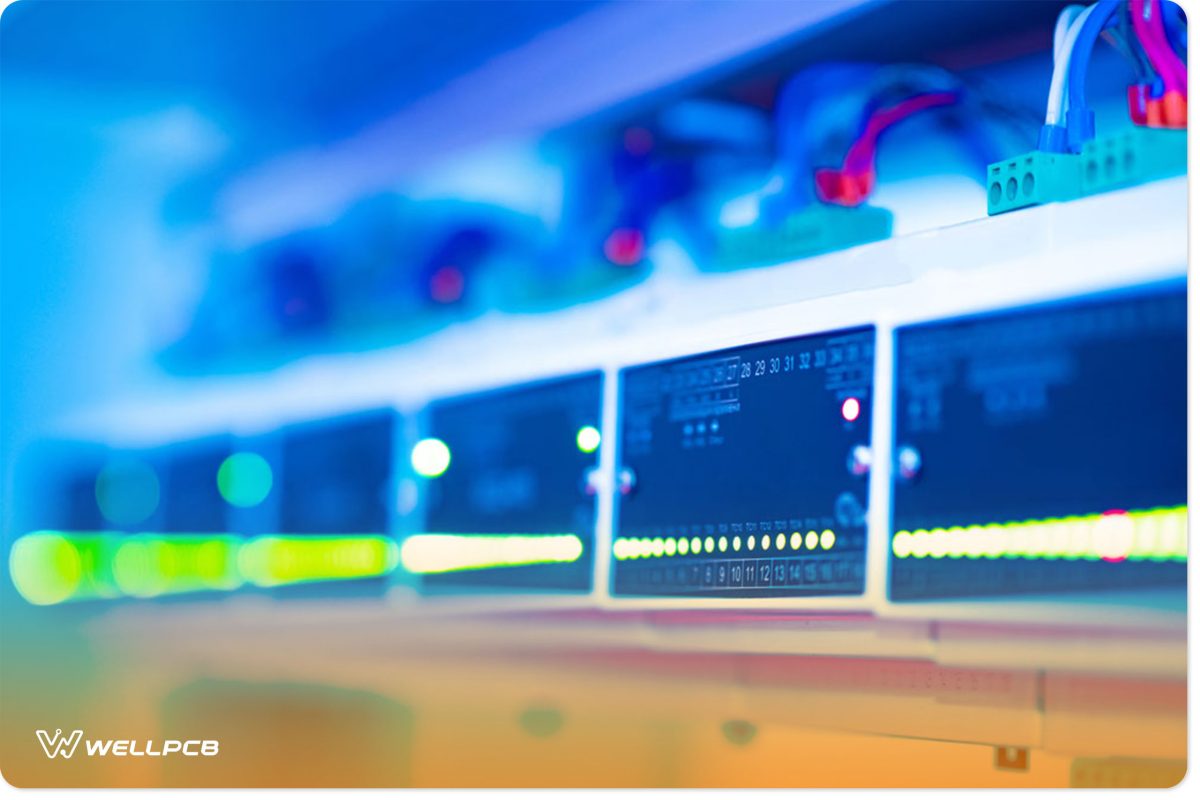 The IRFZ44N Mosfet is integral in voltage control