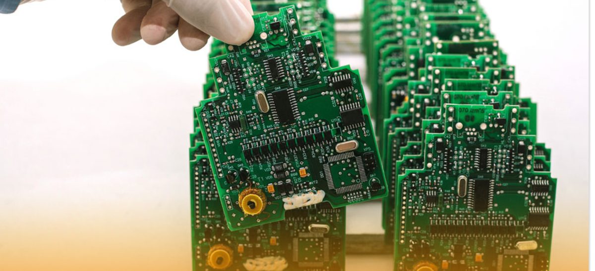 What are the advantages of PCB SMT